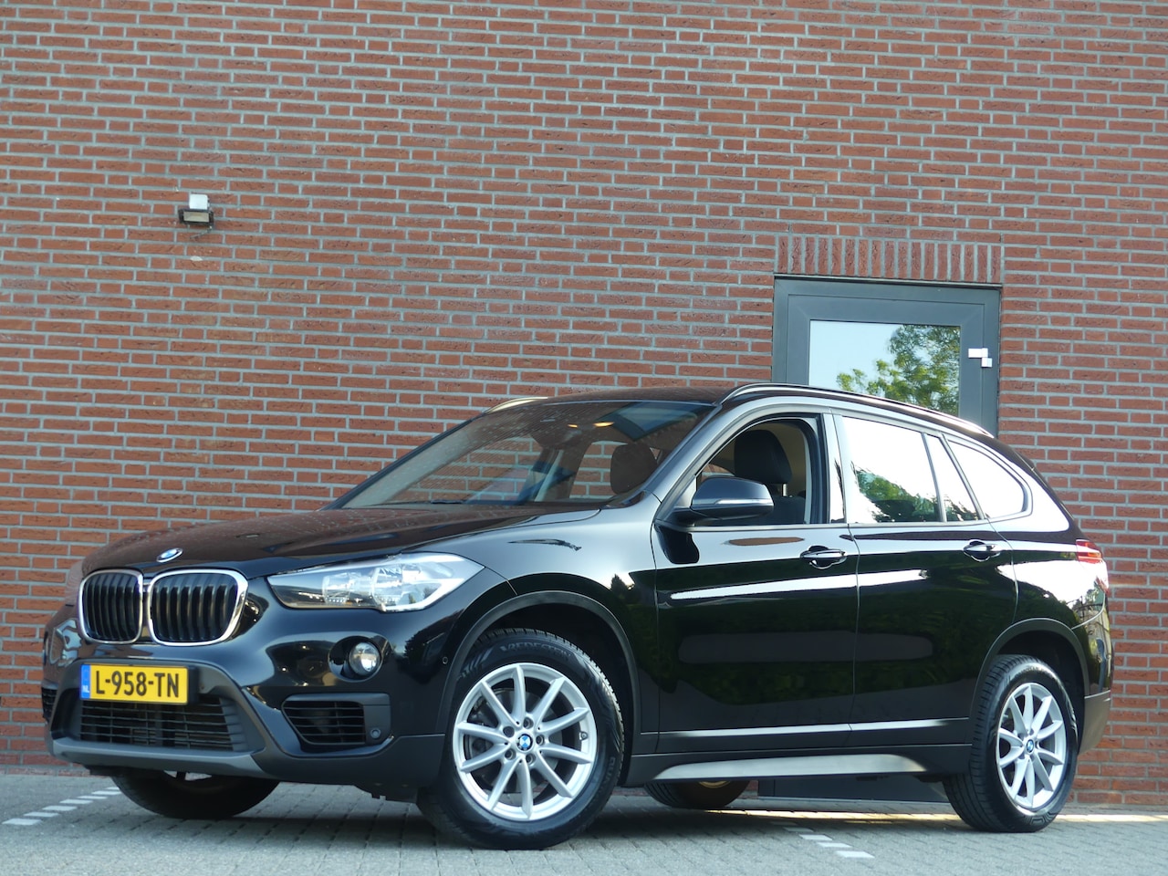 BMW X1 - sDrive18i High Executive sDrive18i High Executive - AutoWereld.nl
