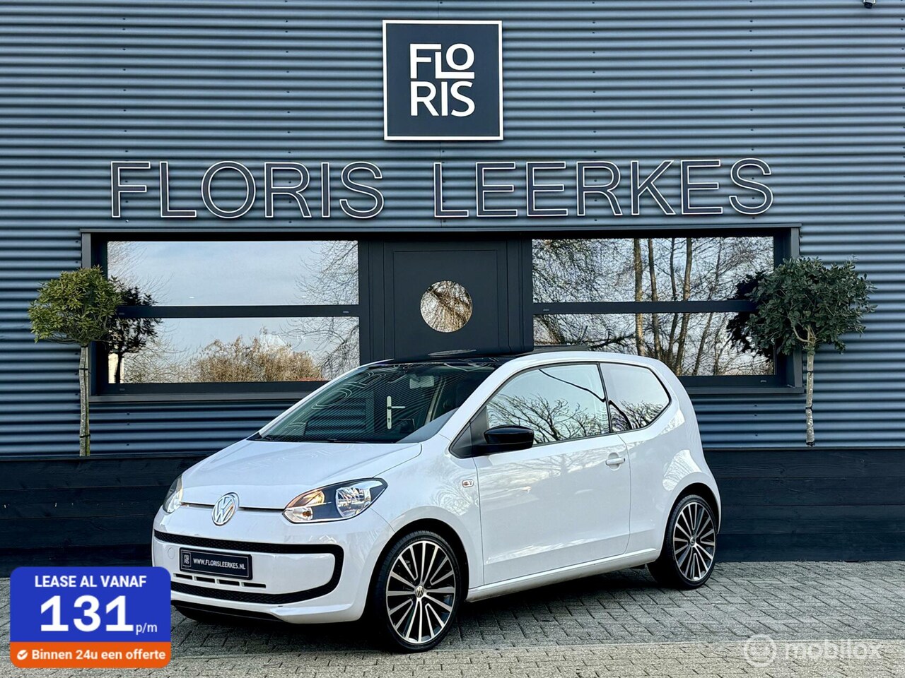 Volkswagen Up! - 1.0 | Leer | Pano Dak | Cruise | Stoelverwarming - AutoWereld.nl