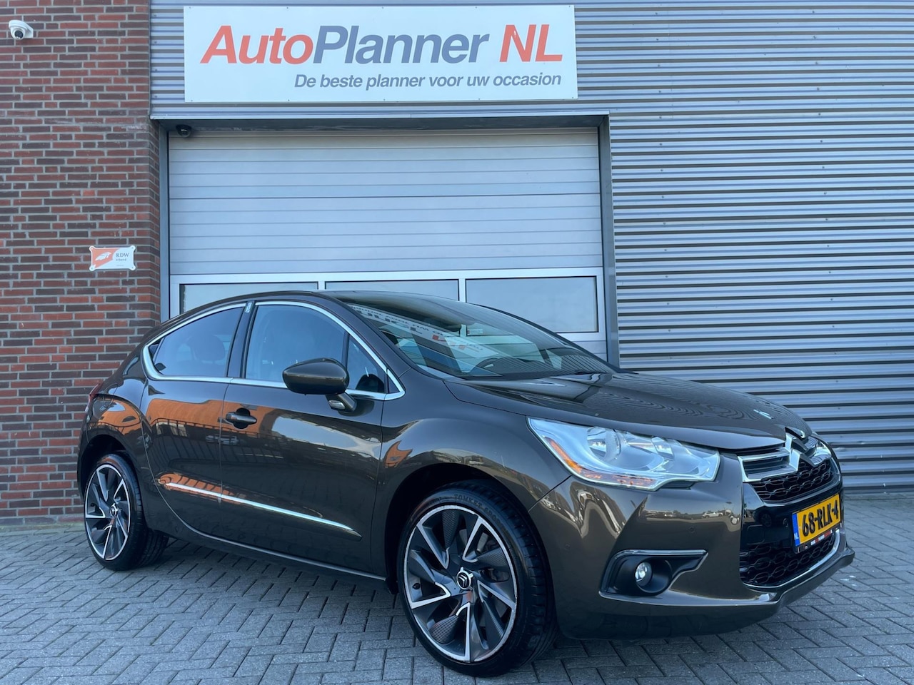 Citroën DS4 - 1.6 Turbo Sport Chic! 200PK! Leder! Massage! Navi! - AutoWereld.nl