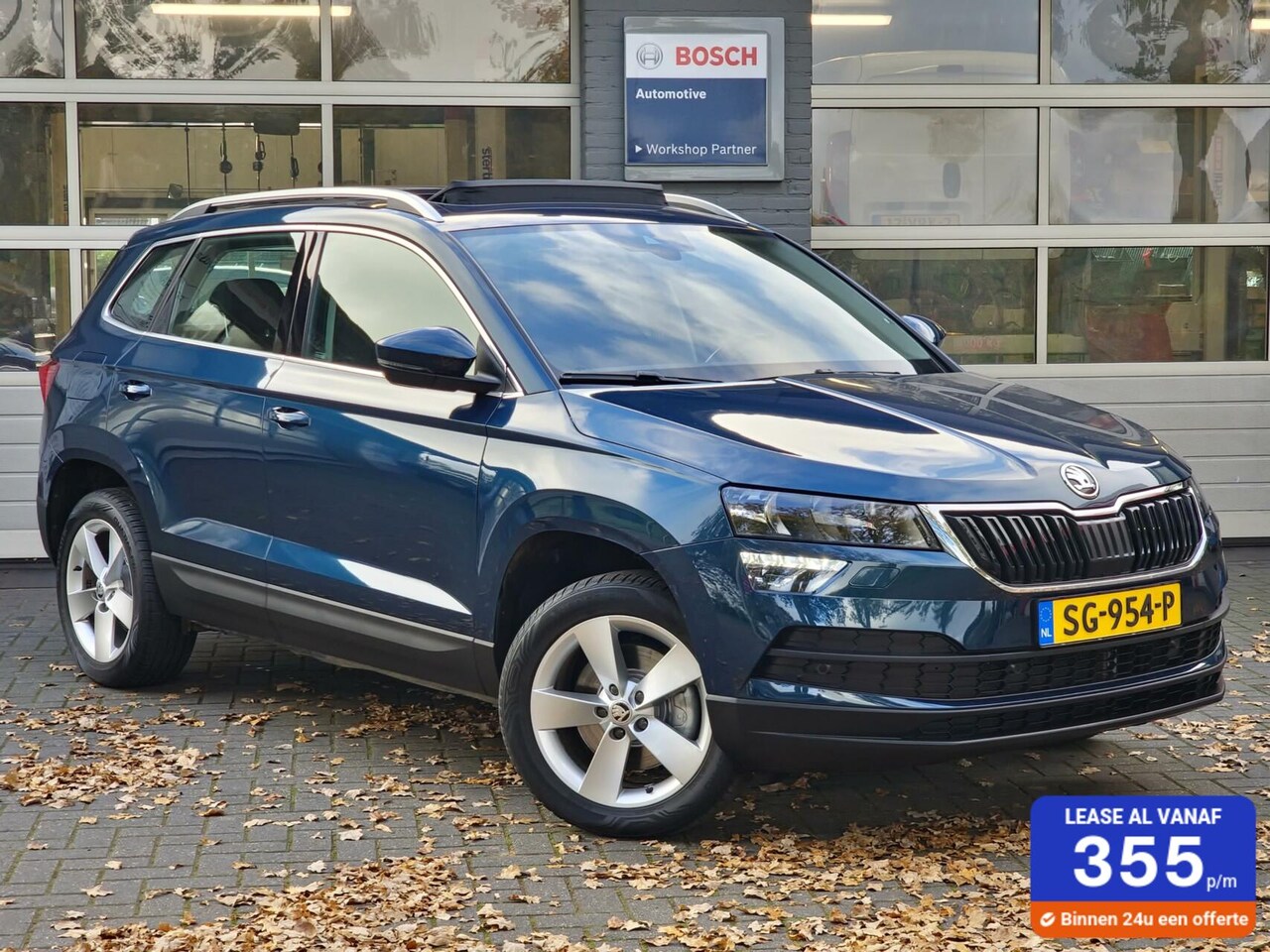 Skoda Karoq - 1.5 TSI ACT Ambition Business|DSG|Pano|Clima|Camera|PDC|17-inch| - AutoWereld.nl