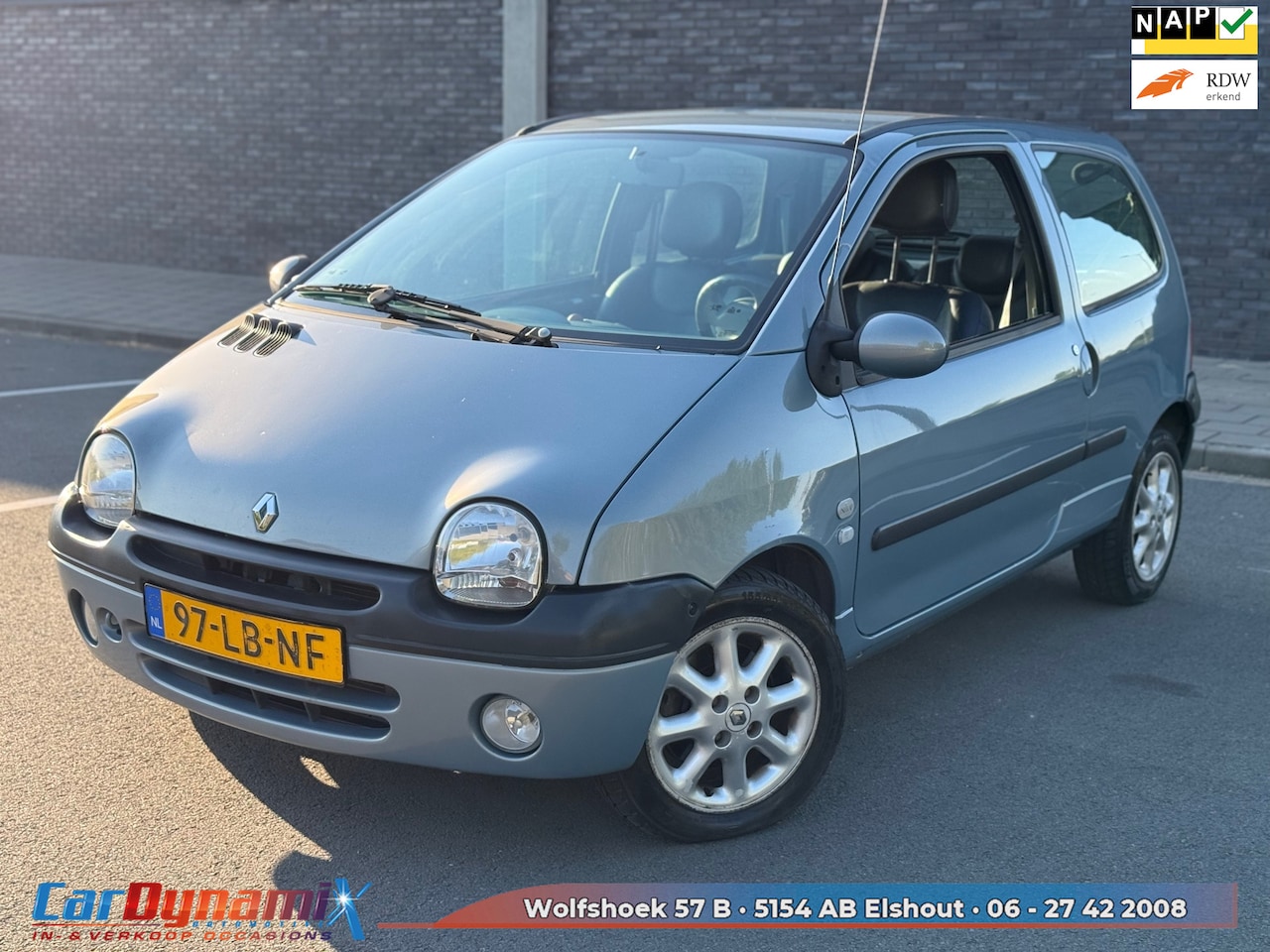 Renault Twingo - 1.2-16V Initiale // AIRCO // NAP // RIJD SCHAKELT FIJN! - AutoWereld.nl