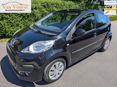 Peugeot 107 - 1.0 Active airco 5 deurs zwart apk