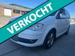 Volkswagen Touran - 2.0 TDI NAVi Multi-Stuur Parkeer sen- NW MOTORBLOK Rijdt PERFECT