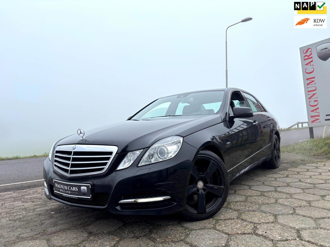 Mercedes-Benz E-klasse - 220 CDI Avantgarde NAP AUTOMAAT AIRCO TREKHAAK XENON LEDER NAVI SCHERM VELGEN - AutoWereld.nl
