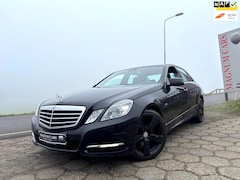 Mercedes-Benz E-klasse - 220 CDI Avantgarde NAP AUTOMAAT AIRCO TREKHAAK XENON LEDER NAVI SCHERM VELGEN