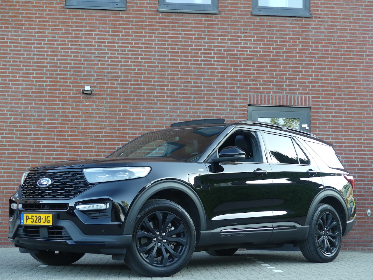Ford Explorer - 3.0 V6 EcoBoost PHEV ST-Line / 1e Eigenaar / Trekhaak - AutoWereld.nl