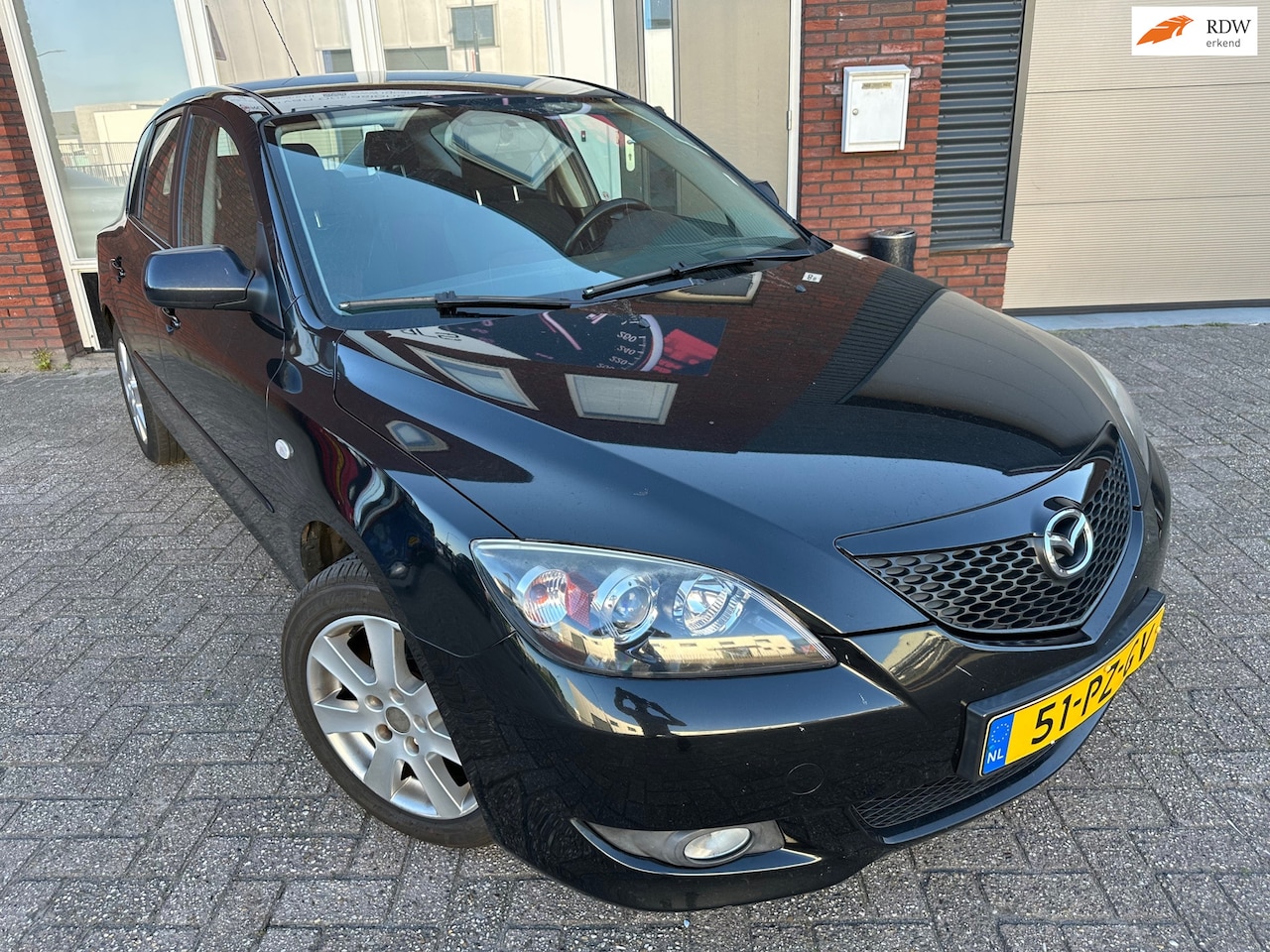 Mazda 3 Sport - 1.6 Touring / Airco / NAP / 5DRS - AutoWereld.nl
