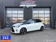 Toyota Yaris - 1.5 Hybrid Dynamic Bi-Tone