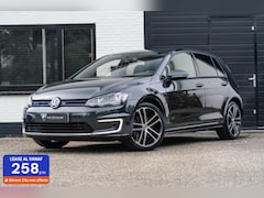 Volkswagen Golf - 1.4 TSI GTE LED / Camera / Carplay