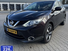 Nissan Qashqai - 1.2 Automaat 2015 / Camera / Pdc / Trekhaak