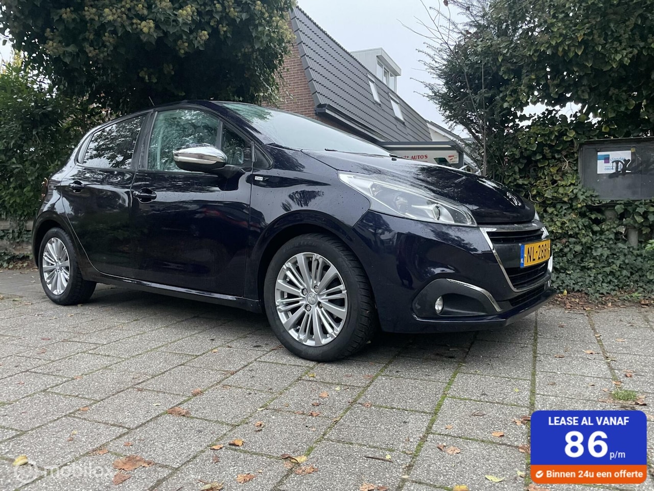 Peugeot 208 - 1.2 PureTech Blue Lease Premium 1.2 PureTech Blue Lease Premium - AutoWereld.nl