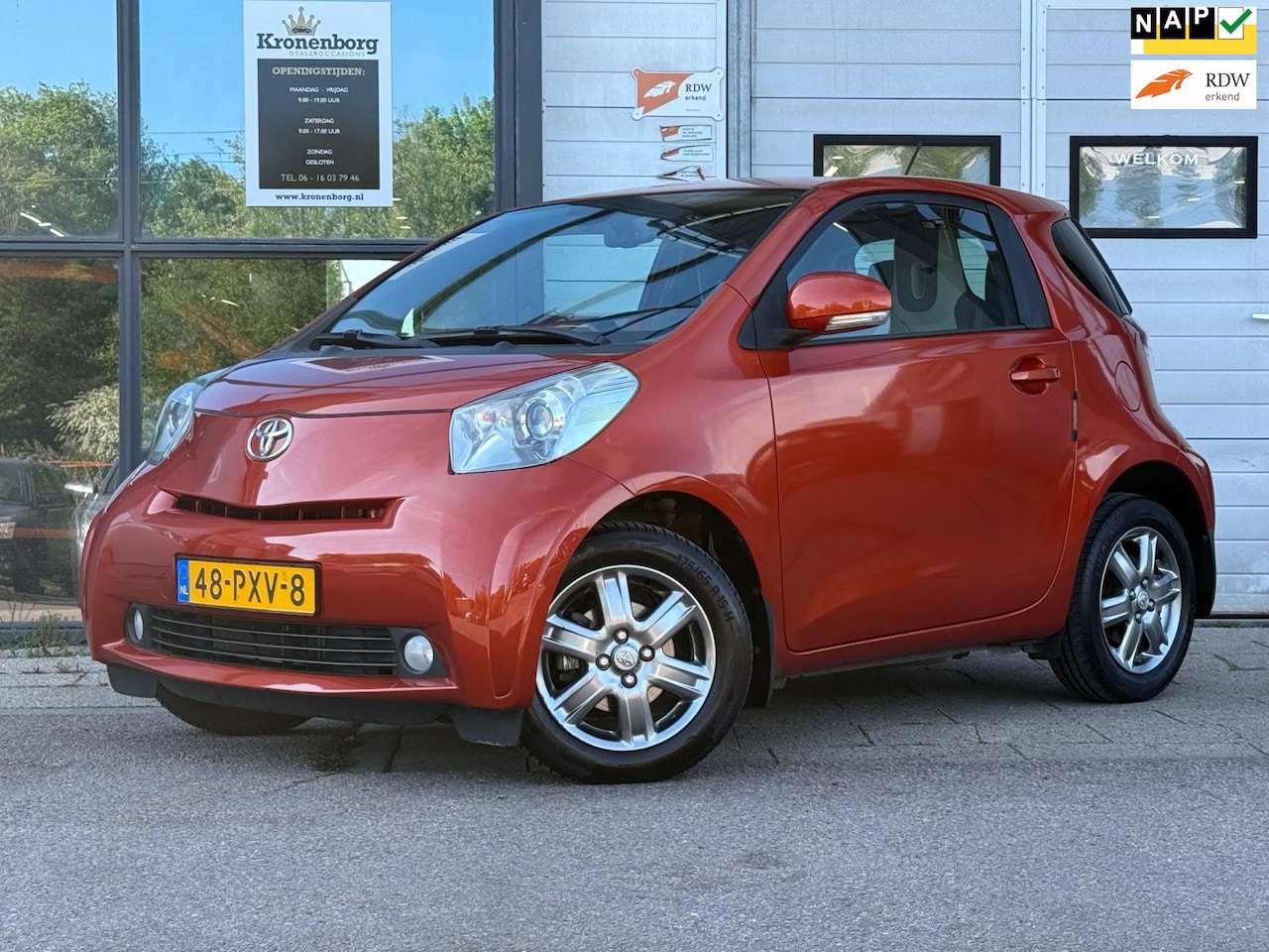 Toyota iQ - 1.0 VVTi Aspiration 1.0 VVTi Aspiration, NAP, APK, AIRCO - AutoWereld.nl