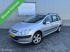 Peugeot 307 Break - 2.0-16V XS Pack 2004 / Airco Climate / Cruisecontrol / Trekhaak / Nieuwe APK