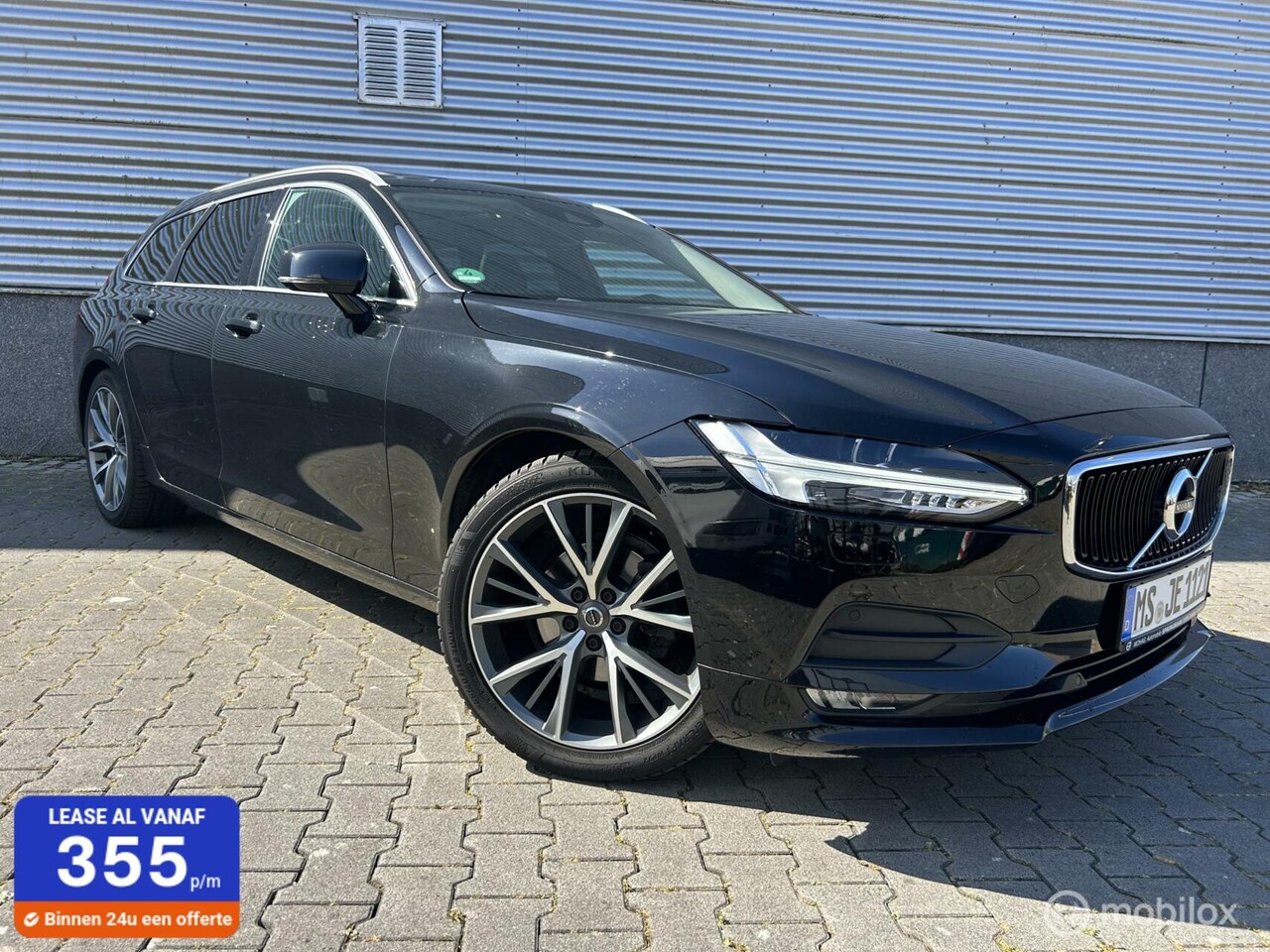 Volvo V90 - 2.0 D4 Momentum 2017 ex BPM HUD,LED,PANO,LEDER - AutoWereld.nl