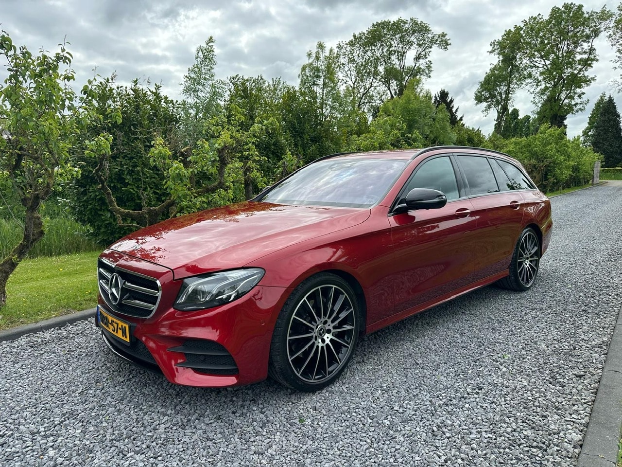 Mercedes-Benz E-klasse Estate - 220 d Business Solution AMG 360 camera, Widescreen, Navi, Stoelverwarming - AutoWereld.nl