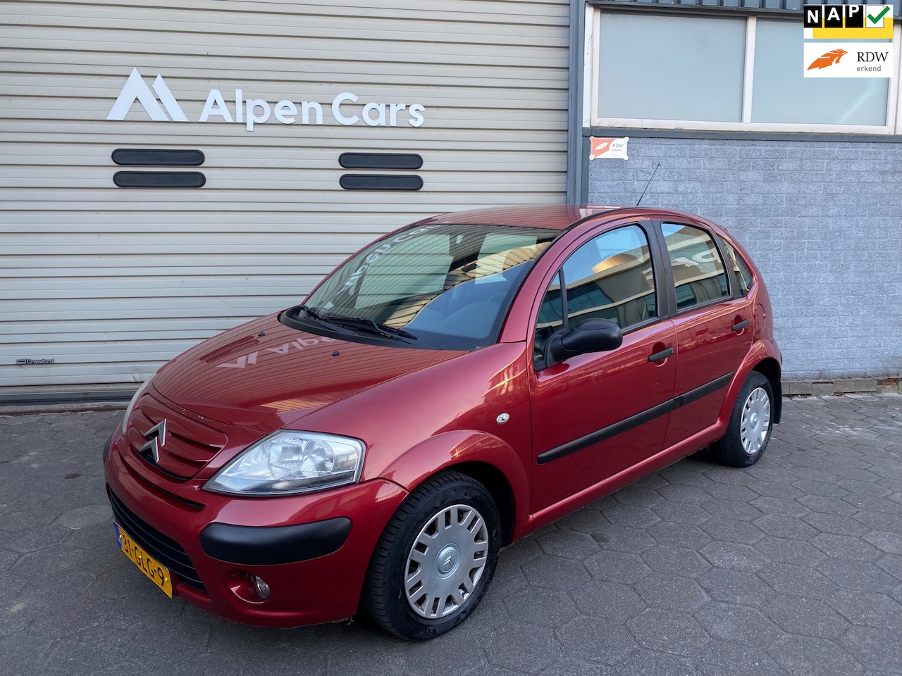 Citroën C3 - 1.4i Ligne Prestige Airco / 2de eigenaar / NAP / Trekhaak - AutoWereld.nl
