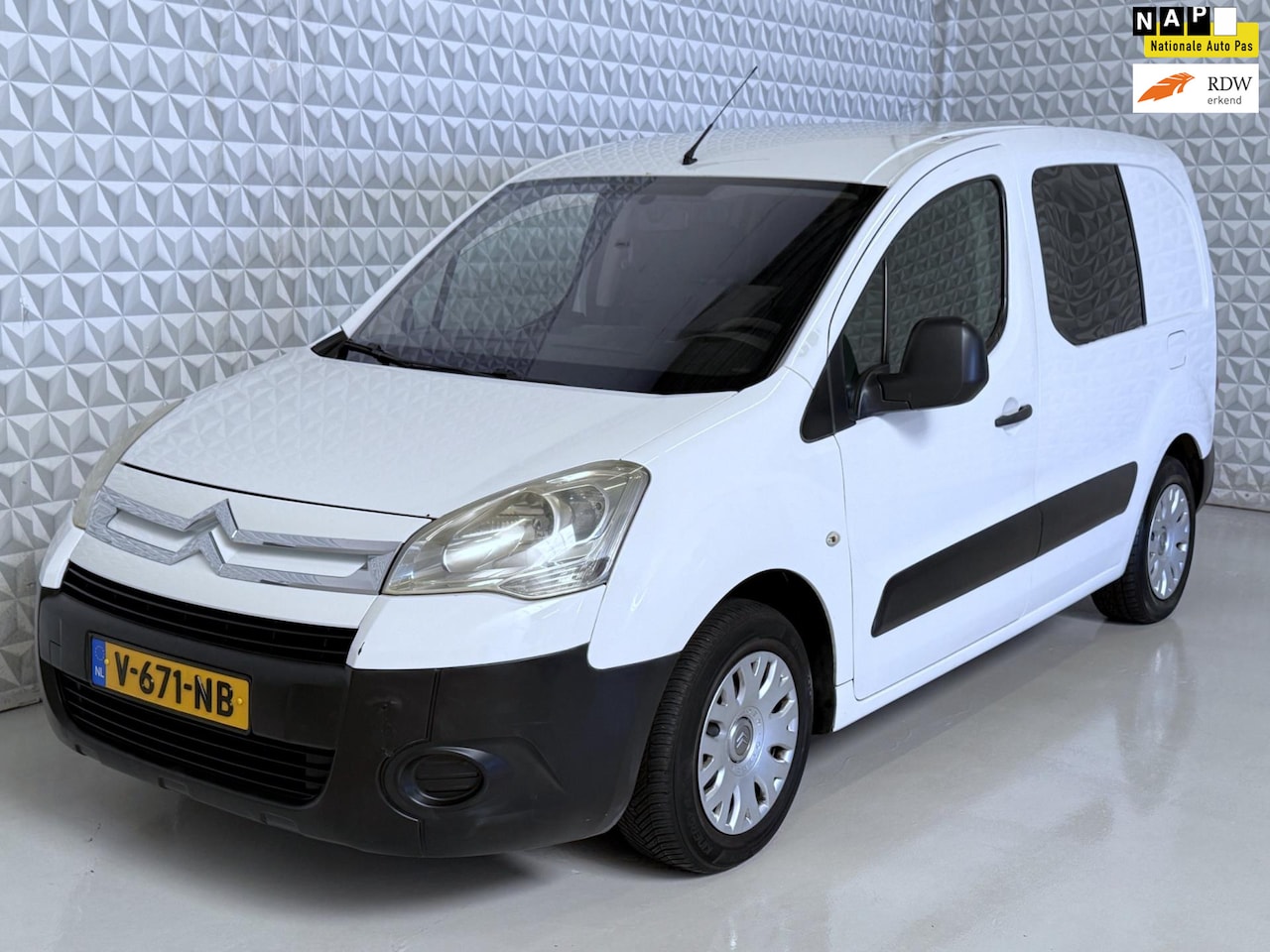 Citroën Berlingo - 1.6 Grijs kenteken BENZINE + AIRCO (2008) - AutoWereld.nl