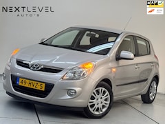 Hyundai i20 - 1.4i DynamicVersion Automaat Airco