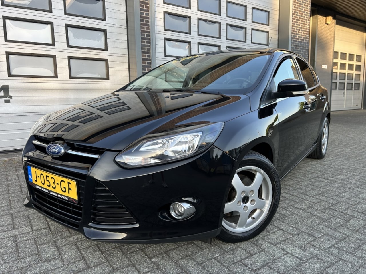 Ford Focus - 1.0 EcoB. Titanium Clima Topstaat! ✅ - AutoWereld.nl