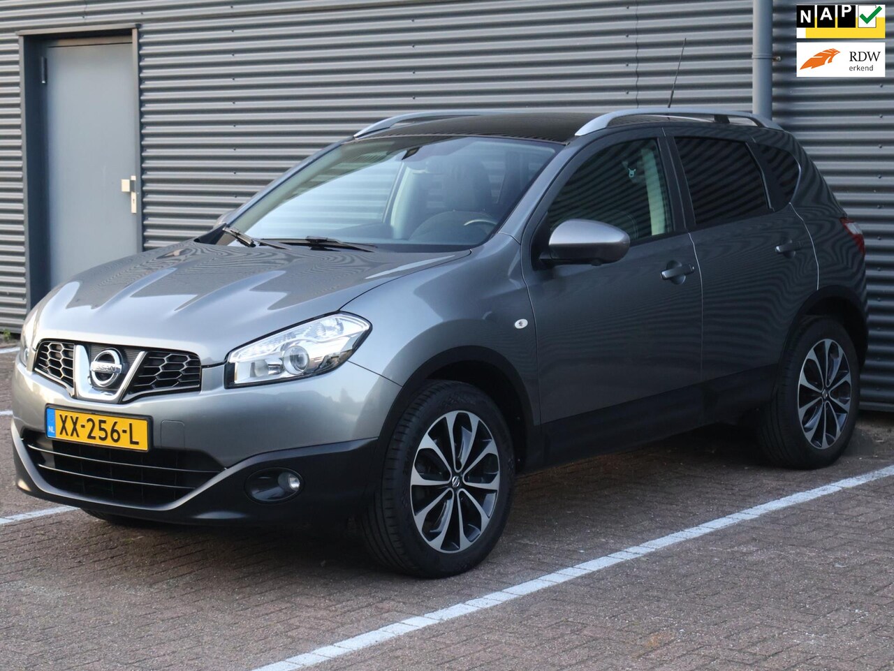 Nissan Qashqai - 1.6 Visia|Pano|360 cam|Nav|Climate|LMV - AutoWereld.nl
