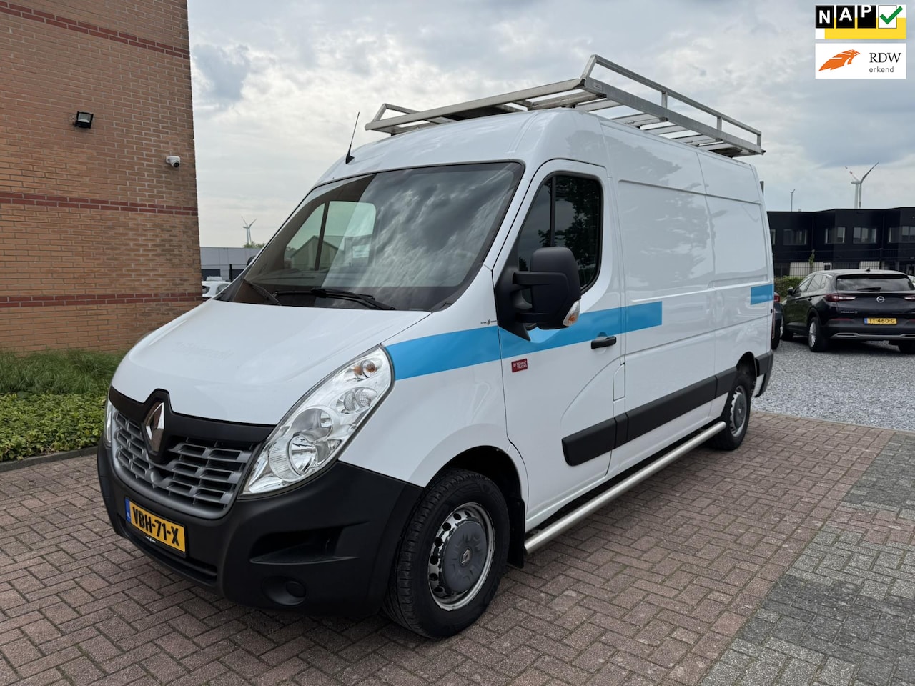 Renault Master - T35 2.3 dCi 130 L2H2, Imperiaal, Inbouw, Omvormer, PDC - AutoWereld.nl
