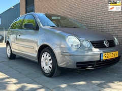 Volkswagen Polo - 1.4-16V Athene Automaat