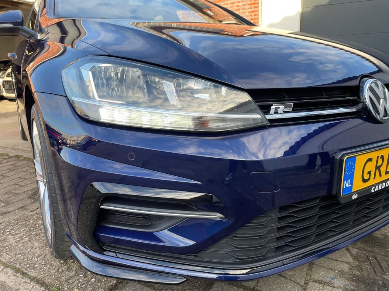 Volkswagen Golf - 7.5 - 1.4 TSI- R-Line - 2017 - APK bij aflevering! - AutoWereld.nl
