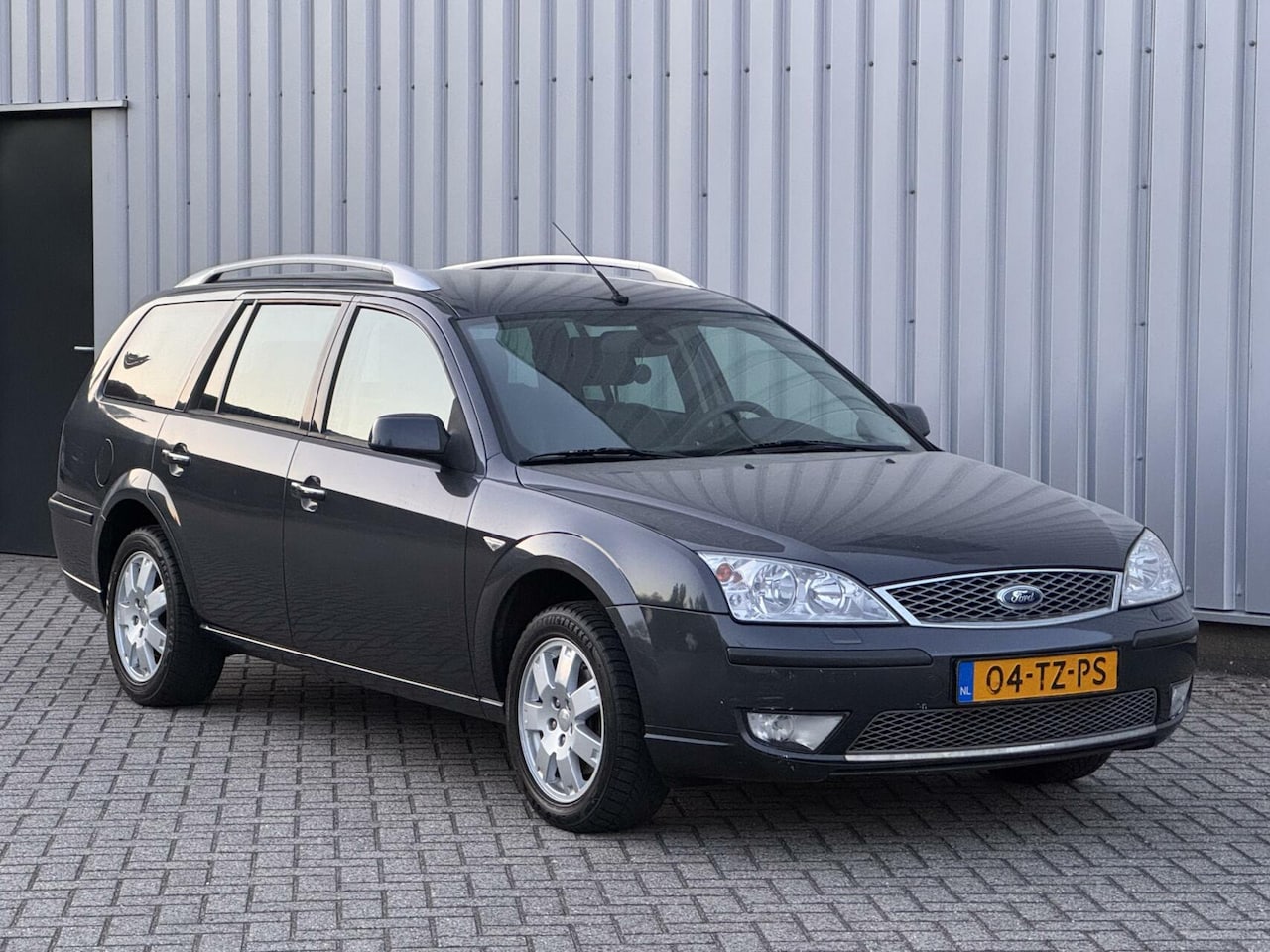 Ford Mondeo Wagon - 1.8-16V Ambiente inruil mogelijk - AutoWereld.nl