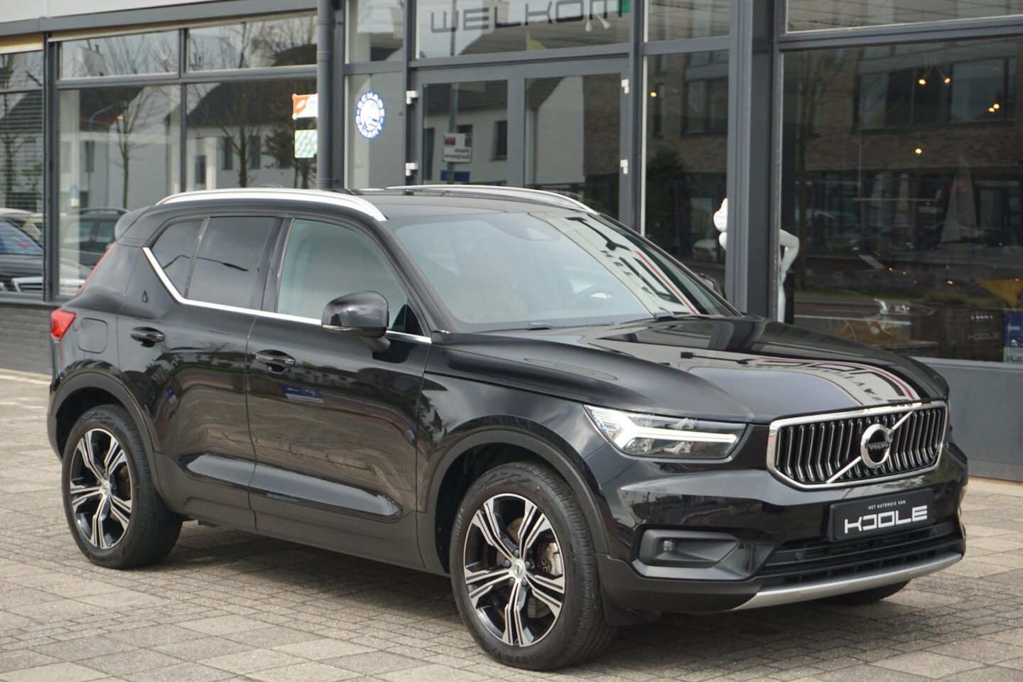 Volvo XC40 - 1.5 T5 Recharge Inscription | trekhaak | leer | Orrefors - AutoWereld.nl