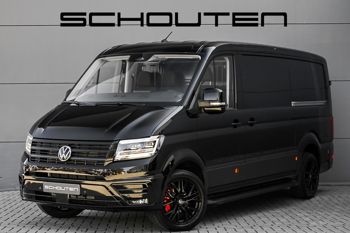 Volkswagen Crafter - 35 2.0 TDI L3H2 Black Pack Luxe 19" ACC Dubbel Schuifdeur BPM Vrij Facelift LED - AutoWereld.nl