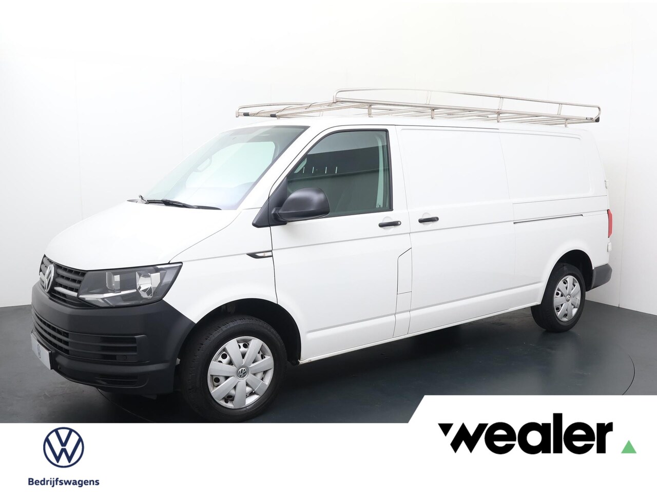 Volkswagen Transporter - 2.0 TDI L2H1 Trendline | Trekhaak | Parkeersensoren voor en achter | Navigatiesysteem | - AutoWereld.nl