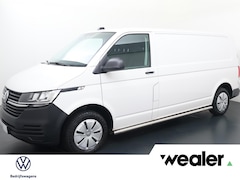 Volkswagen Transporter - 2.0 TDI L2H1 28 Economy Business | 110 PK | Trekhaak | Parkeersensoren achter | 2 zitplaat
