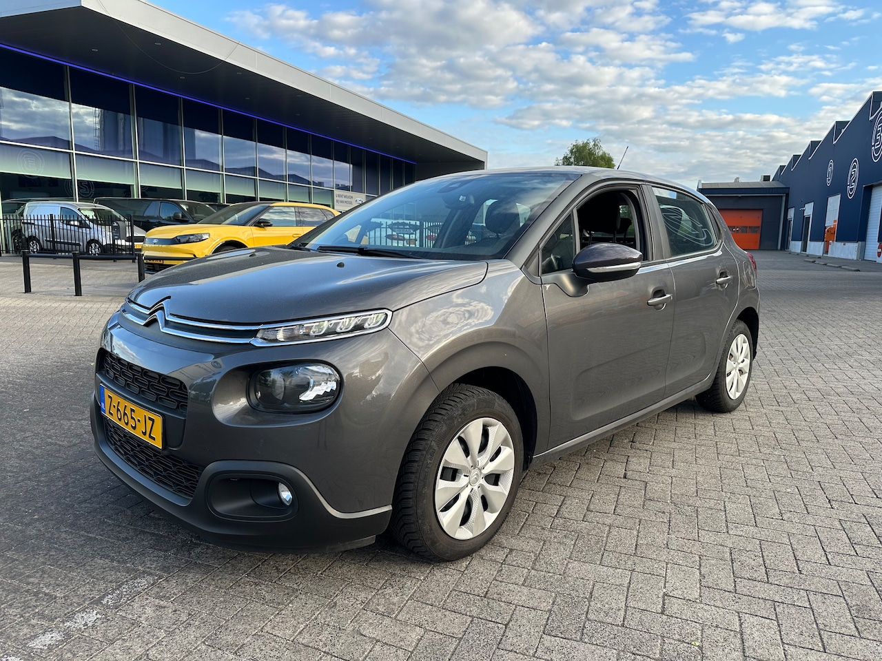 Citroën C3 - 1.2 PureTech Shine Nieuwe  Distributieriem - AutoWereld.nl