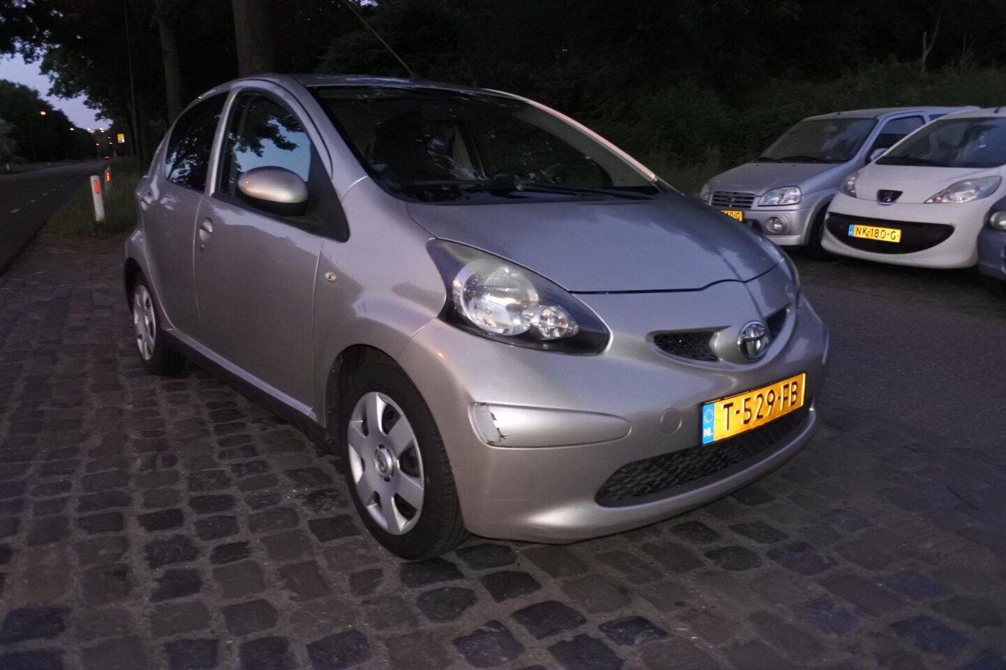 Toyota Aygo - 1.0-12V 5 drs 206 dkm nw apk tot 31-5-2026 - AutoWereld.nl