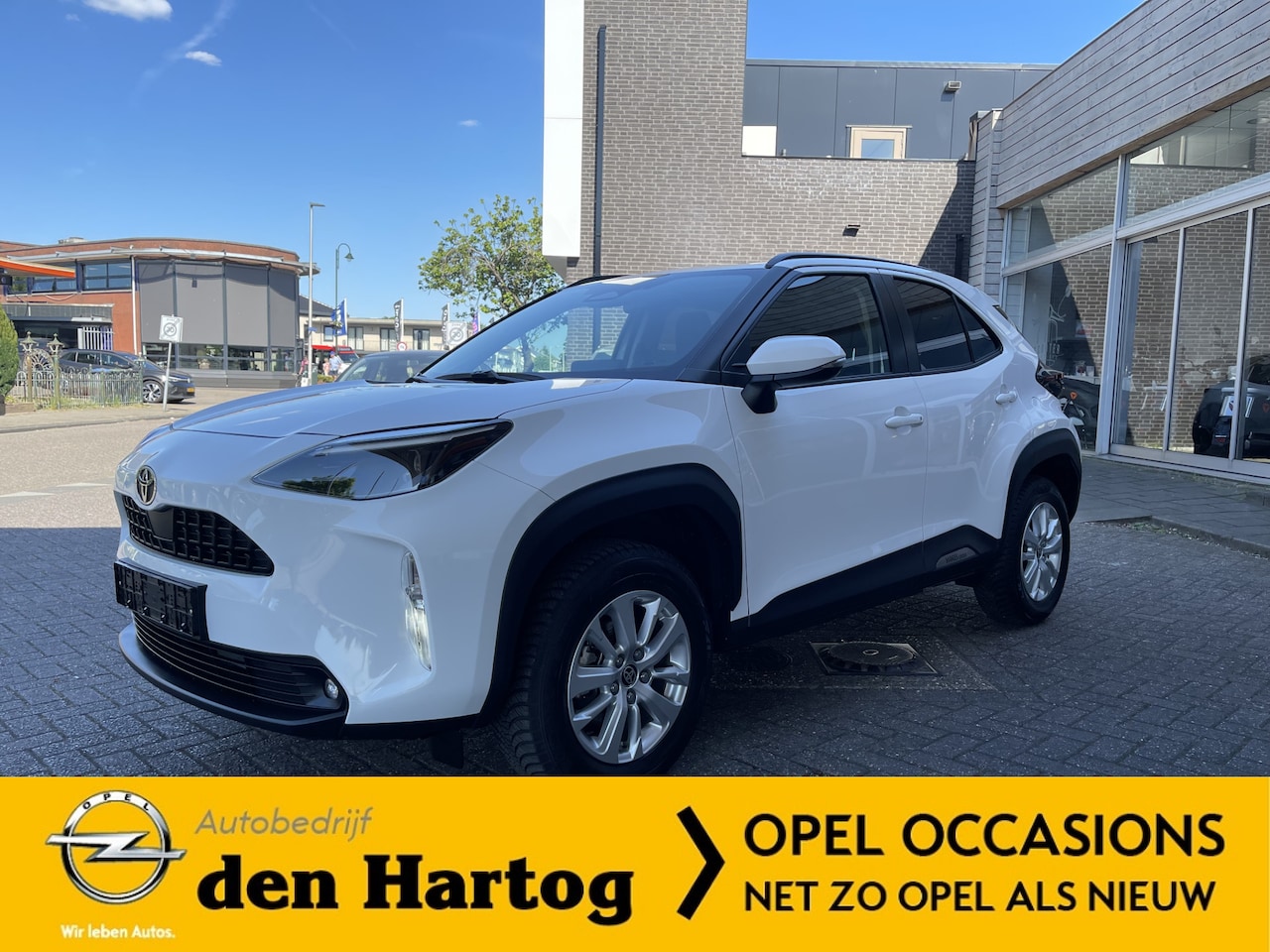 Toyota Yaris Cross - 1.5 Hybrid 115 Business 2 persoons /Automaat/Laadvloer achter. - AutoWereld.nl