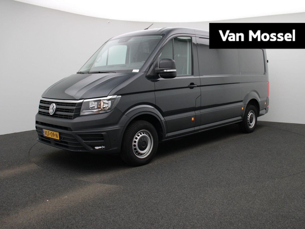 Volkswagen Crafter - 35 2.0 TDI L3H2 DC Comfortline | Achteruitcamera | Parkeersensoren - AutoWereld.nl