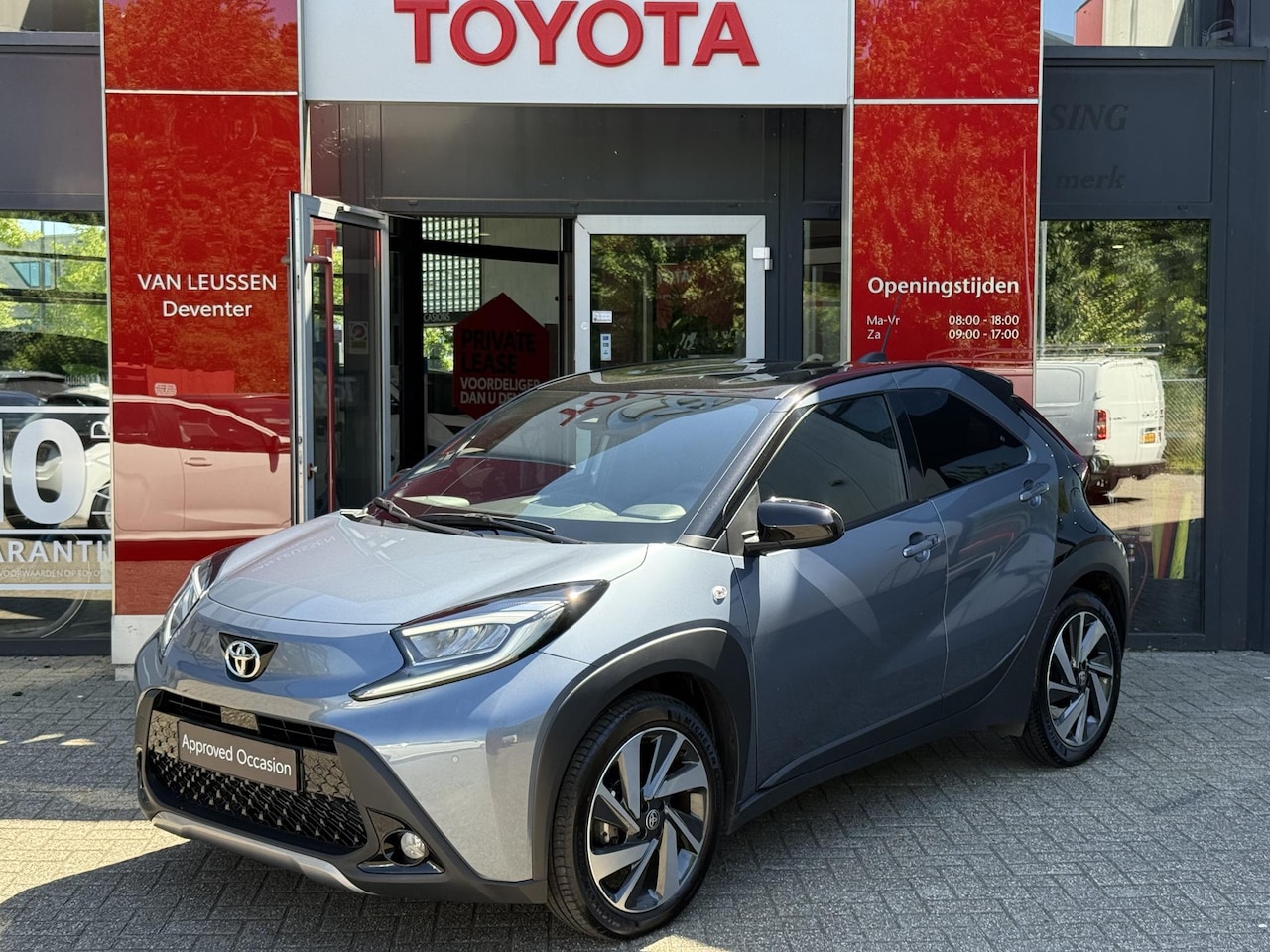 Toyota Aygo X - 1.0 VVT-i S-CVT Envy APPLE/ANDOID AUTO STOEL VERWARMING LM LED - AutoWereld.nl