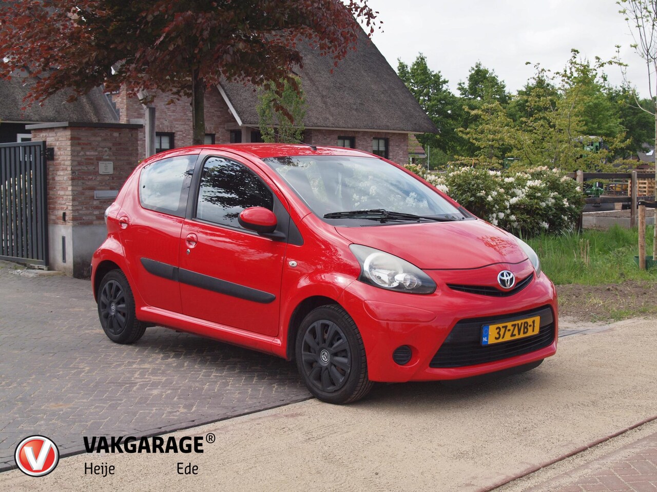 Toyota Aygo - 1.0 VVT-i Comfort | Bluetooth | Airco | Elektrische ramen | 5-deurs | - AutoWereld.nl