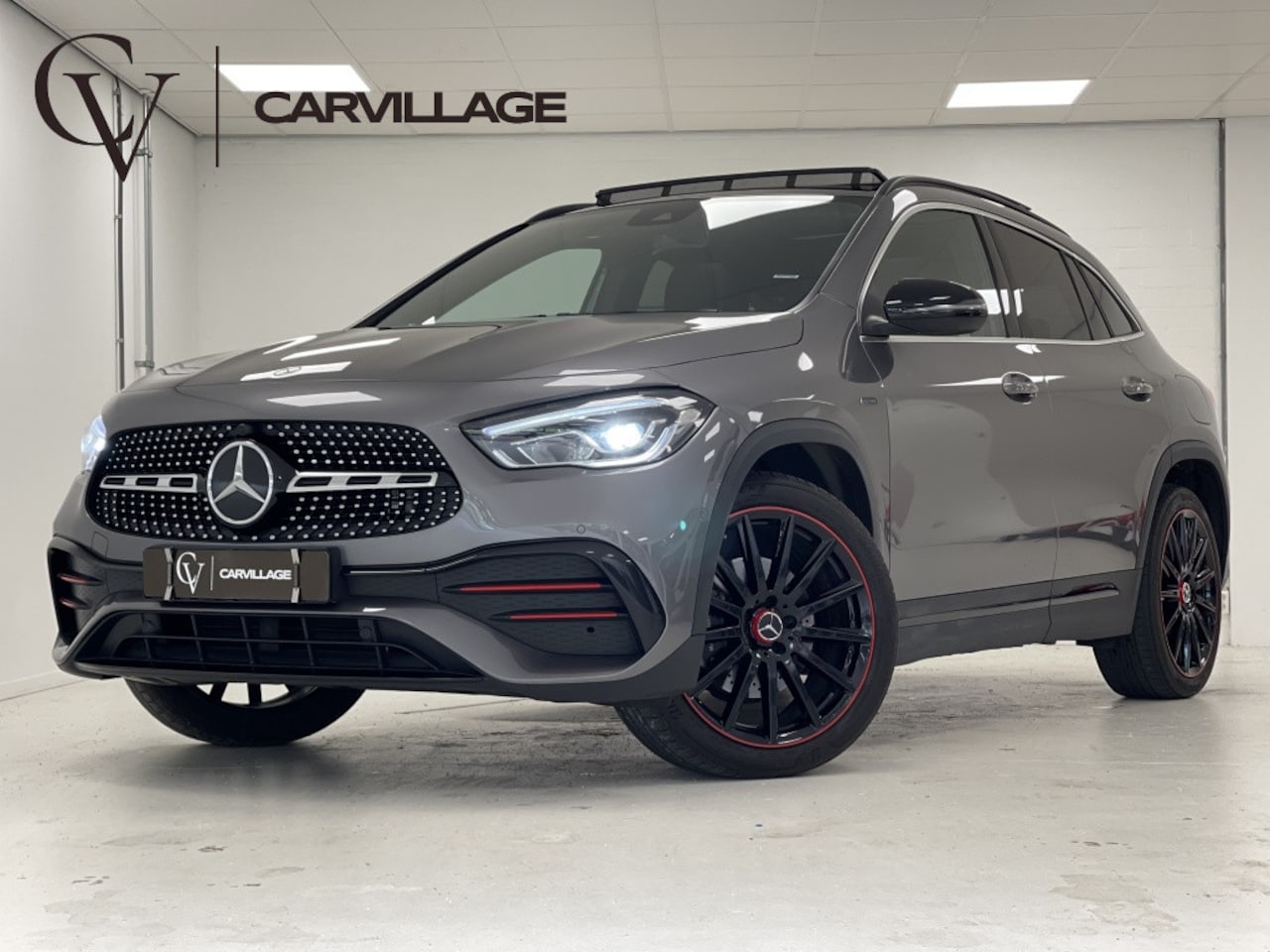 Mercedes-Benz GLA-Klasse - 250 e AMG Edition | Pano | Leer | Trekhaak | Sfeerverlichting - AutoWereld.nl