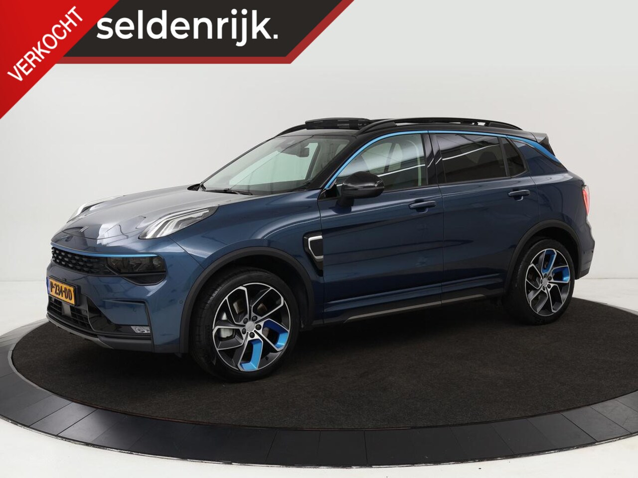 Lynk & Co 01 - 1.5 Plug In | Panoramadak | Infinity by Harman | Camera | Adaptive cruise | Stoelverwarmin - AutoWereld.nl