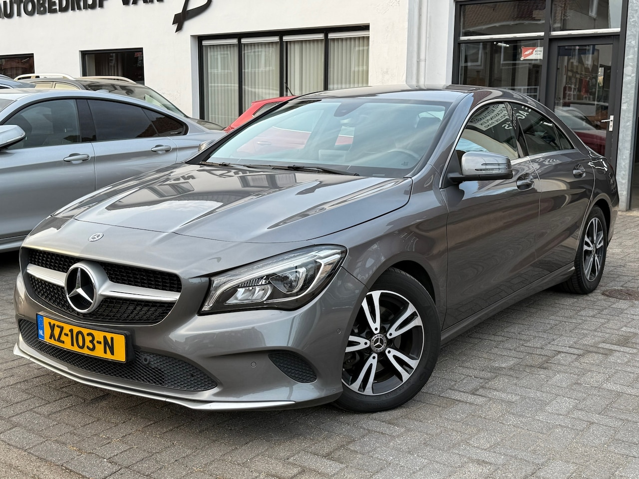 Mercedes-Benz CLA-Klasse - 180 Ambition 180 Ambition, Navigatie,Climate control,Trekhaak,L.M.Velgen,Parkeersensoren,Achteruitrijca - AutoWereld.nl