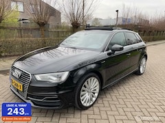 Audi A3 Sportback - 1.4 e-tron PHEV Ambition S-line, Pano