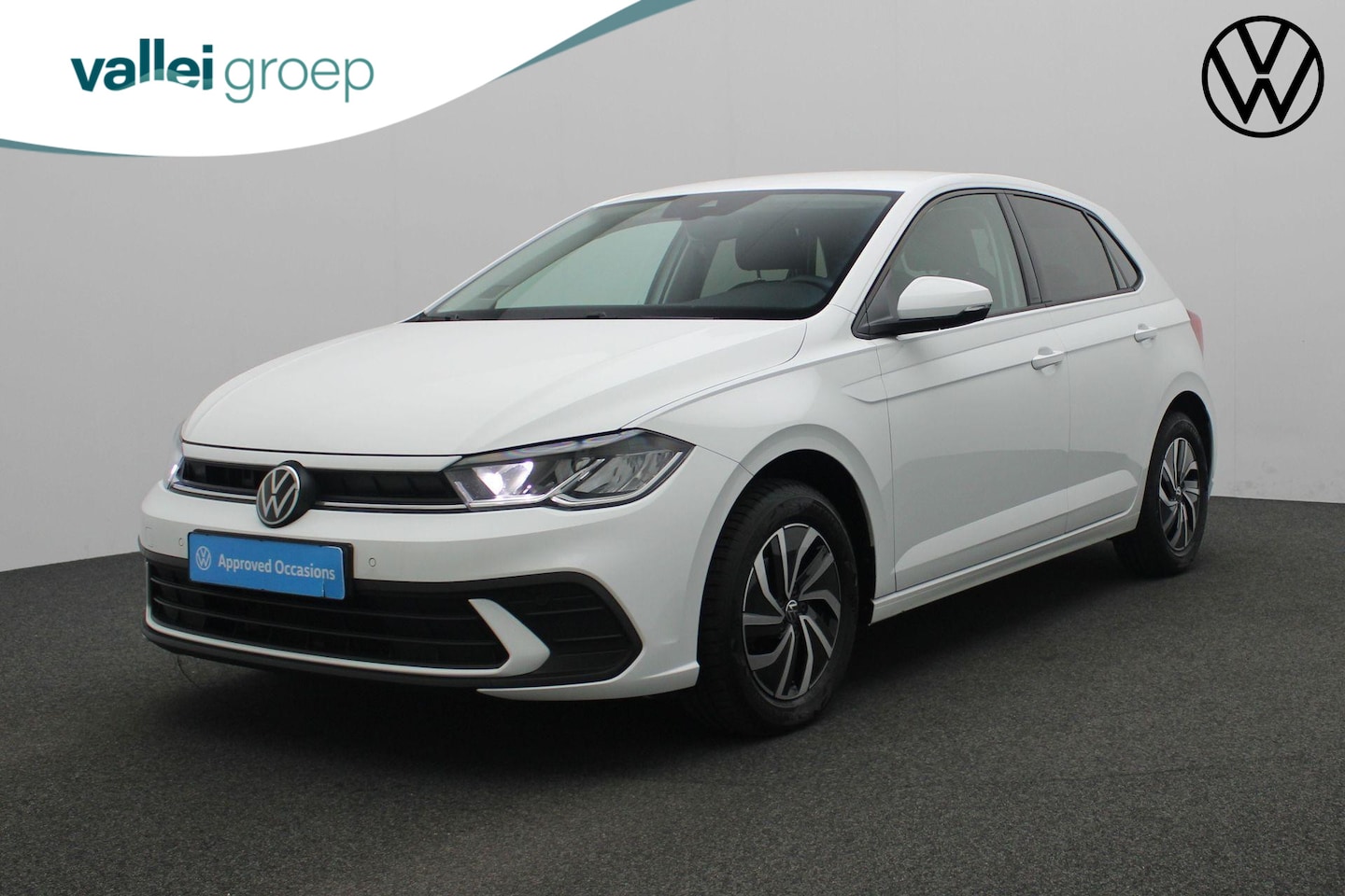 Volkswagen Polo - 1.0 TSI 95 pk DSG Life Business | Navigatie | Stoelverwarming | Parkeersensoren voor/achte - AutoWereld.nl