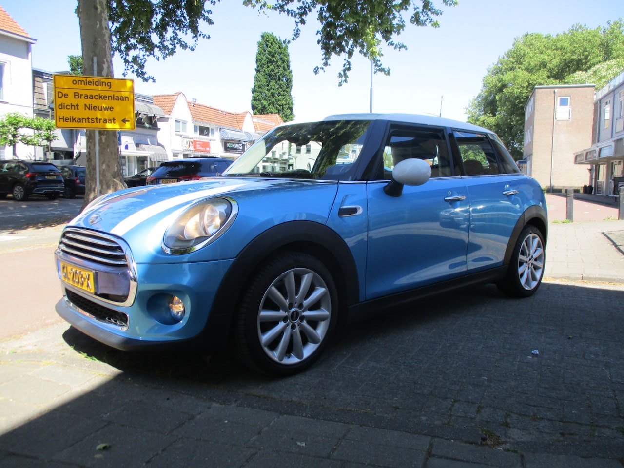 MINI Cooper - Mini 1.5 Business / AIRCO / NAVI / NL.AUTO / 126dkm - AutoWereld.nl