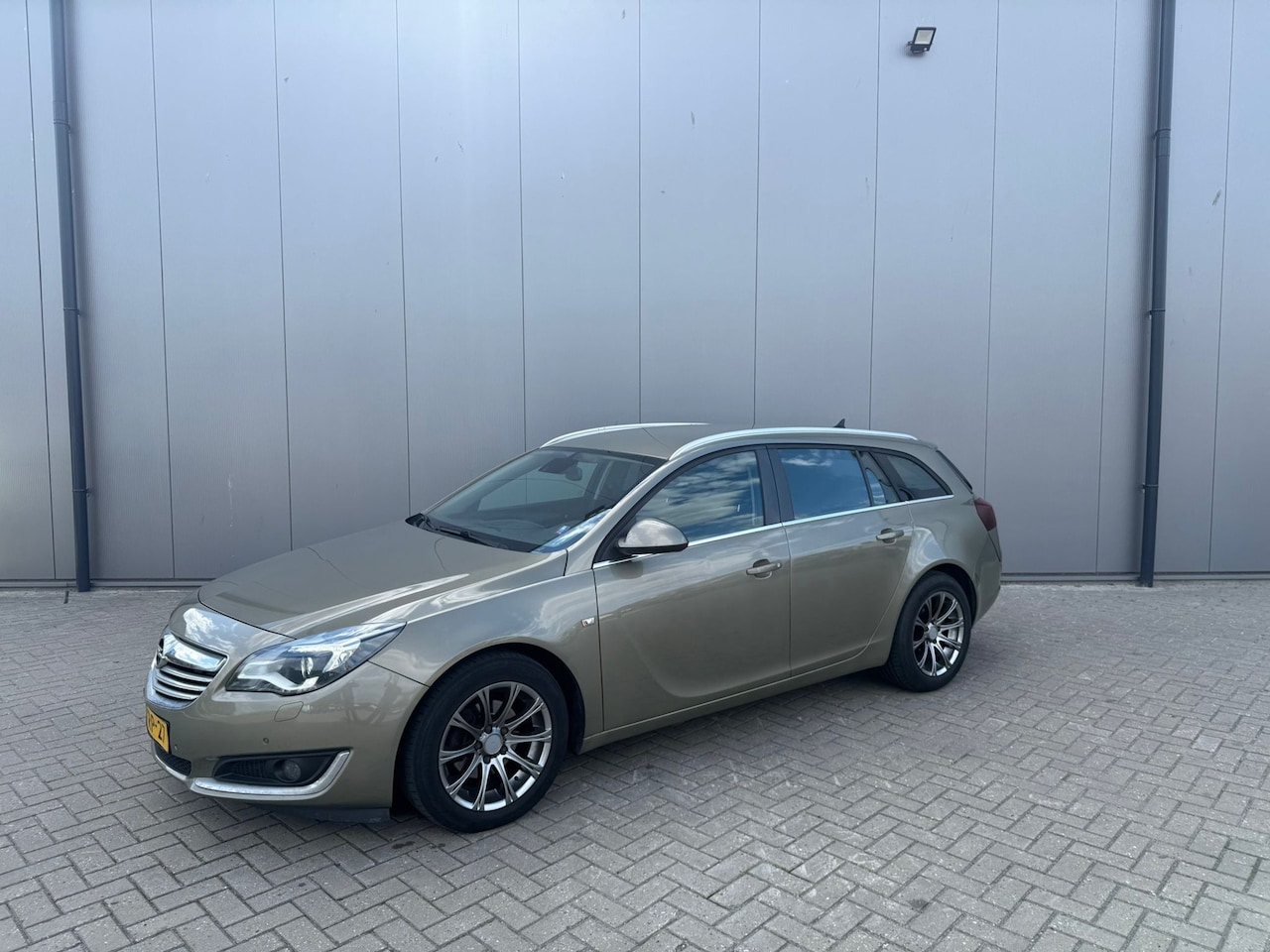 Opel Insignia Sports Tourer - 2.0 CDTI EcoFLEX Business+ - AutoWereld.nl