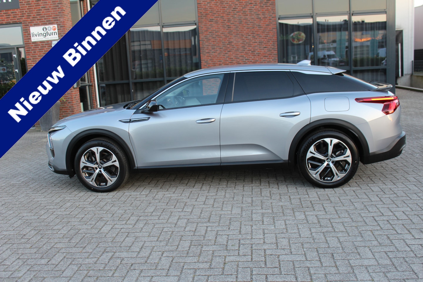 Citroën C5 X - 1.6 Plug-in Hybrid 225 PK Feel Nieuw !!! Geen kilometers 24 Maanden Garantie - AutoWereld.nl