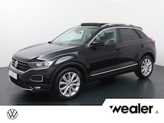 Volkswagen T-Roc - 1.5 TSI Sport | 150 PK | Elektrisch Panorama dak | Adaptive Cruise Control | Parkeersensor