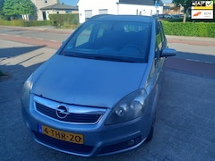 Opel Zafira - 1.8 Executive apk tot 12-05-2026