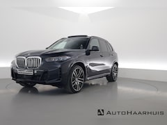 BMW X5 - xDrive50e M Sport | Pano | SkyLounge | HUD | Bowers en Wilkins | Soft Close | 22'' | Elek.