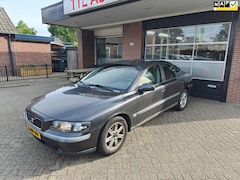 Volvo S60 - 2.4 Airco, Cruise, Inruilkoopje NAP
